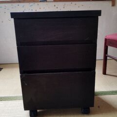 3段引き出し　中古
