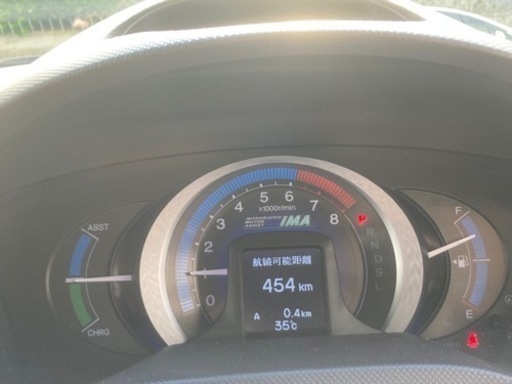 ホンダ　インサイト HYBRID ZE2