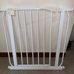 受け渡し予定者決定、30日まで、ベビーゲート無料であげます。