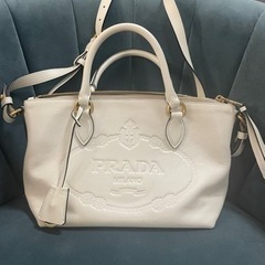 【受け渡し予定者様決定】PRADA ショルダーバッグ ホワイト
