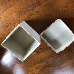 スツール　２種類の画像