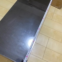 ガラステーブル　月末に処分予定の画像