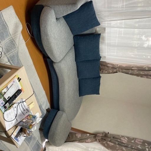 人気タイプのカウチソファー