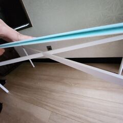 ガラストップ　ローテーブルの画像