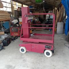高所作業車レンタルします