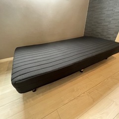 シングルベッド 黒の画像
