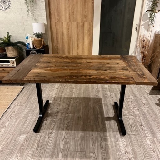 ダイニングテーブル　足場板　古材　アイアン脚
