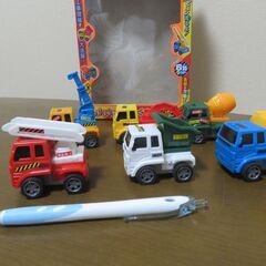 乗り物おもちゃ　プルバックカーの画像