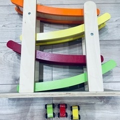 赤ちゃん用　車のおもちゃ