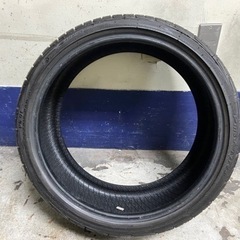 激安　215/35ZR18 タイヤ