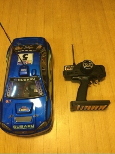 ラジコンWRCラリーカー(プロポ電池の蓋なし)でジャンク。稼働確認済