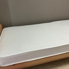 無印良品のシングルベット(マット付)の画像
