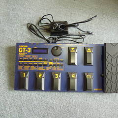☆美品・ROLAND CUBE-40XL・新品 BOSS FS-6フットペダル・BOSS マルチエフェクター GT-3　三点セット☆の画像