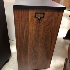取りに来れる方限定！コスメワゴンドレッサーです！