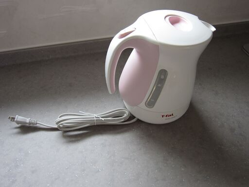 お値下げ中　美品　T-fal 電気ケトル　ピンク