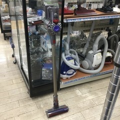 【✨高年式❗️人気メーカー❗️強力な吸引力❗️✨】定価¥41,800 Dyson/ダイソン スティッククリーナー  SV11 2020年製