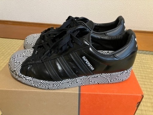 金土日で取りに来れる方優先/26.5cm adidasの靴です。