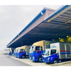 【ルート配送ドライバー/中型ウィング車】年間休日105日/18時...