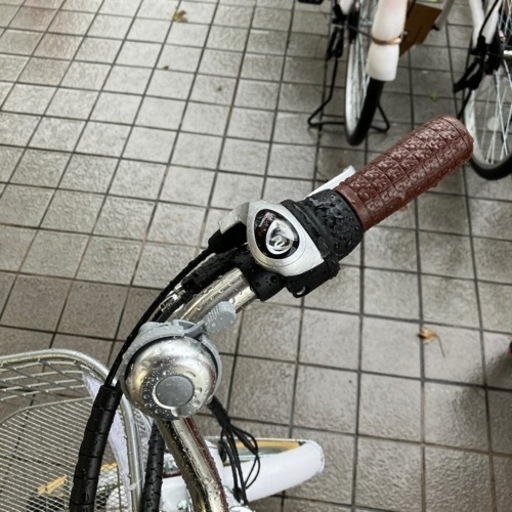 ?ようやく再入荷しました?21テクノロジー 20インチ電動アシスト付自転車 白 656
