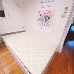 セミダブルベットとマットレスセット