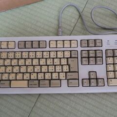 ＩＢＭ　古いキーボード　５５７６－Ｂ０１