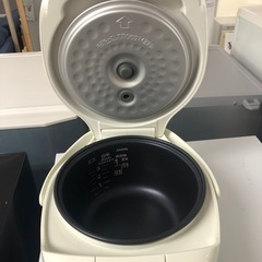 タイガー　炊飯器の画像