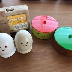 ソルト&ペッパーミル、小物入れ