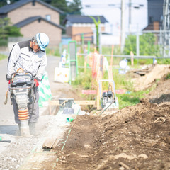 【高月収★35万/月】安定して稼げる！工事現場の現場作業員【景気に左右されない】の画像