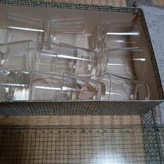 差し上げます　小さいグラスの画像