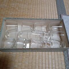 差し上げます　小さいグラス