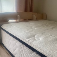 シングルベットとマットレスのセット処分します。