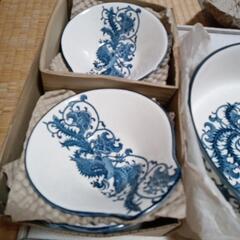 差し上げます　レトロな食器の画像