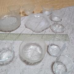 差し上げます　ガラスの器の画像