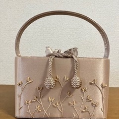 4℃ ハンドバック　フォーマルの画像