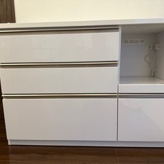 美品！食器棚 ロータイプ　120 完成品 カップボード 大型レン...