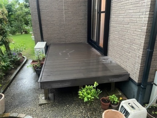 人口ウッドデッキ