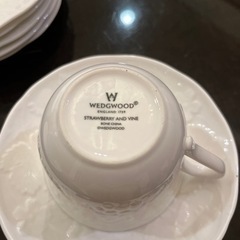 ウェッジウッドのコーヒーカップ&ナルミのケーキ皿の画像