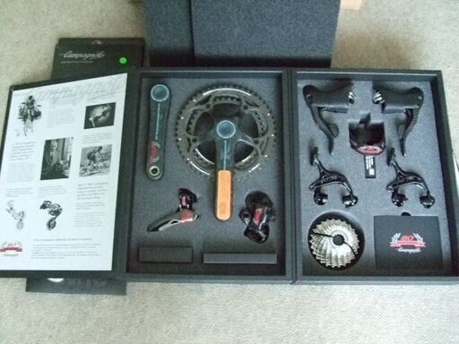 カンパニョーロ　CAMPAGNOLO　８０ｔｈ　８０周年記念セット　新品セット