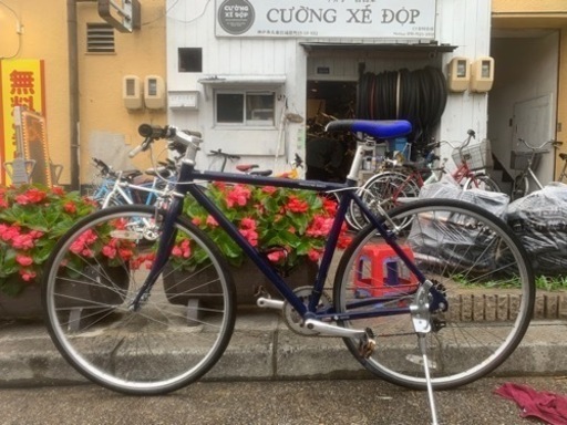 ??　クロスバイク　自転車　青　700x28c  7変速　シマノ　配達可能