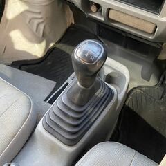 三菱　ミニキャブ　トラック　エアコン　５速マニュアル　ラジオの画像
