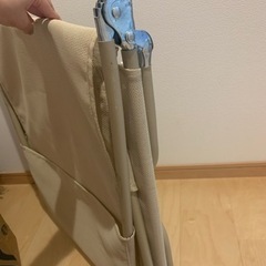 アウトドア！折りたたみベッドの画像