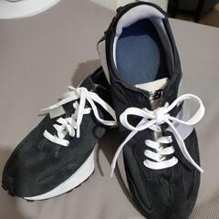 ニューバランス New Balance スニーカー
MS327　...