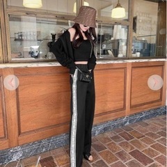 radyロゴパンツの画像