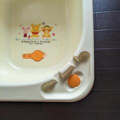 ベビーバス　バス補助ネット　アカチャンホンポの画像