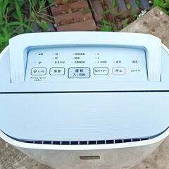 ★美品‼お届け可！★ シャープ 衣類乾燥 除湿機  プラズマクラスター搭載　～18畳  CV-F71-Wの画像