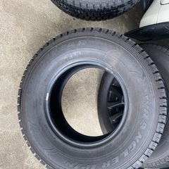 中古タイヤ　ランドクルーザープラドなど