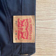 リーバイス　チノパン　ウエスト２９インチ　股下６８センチ　黒