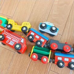 木製電車セットの画像