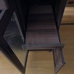 飾り棚、食器棚の画像