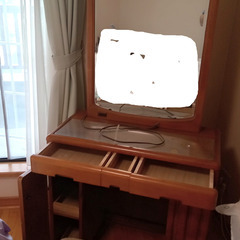 ドレッサー(鏡台)お譲りいたします　無料の画像